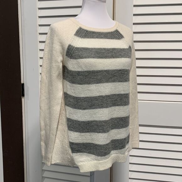 LOFT Cream Gray Crew Neck Knit Sweater Womens Sz M - Picture 4 of 6